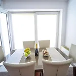Mahagony Deluxe Apartamento